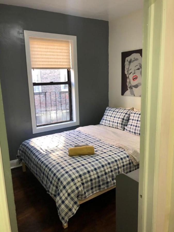 Private Room In A Shared Apartment 15 Minutes To Times Square! นิวยอร์ก ภายนอก รูปภาพ