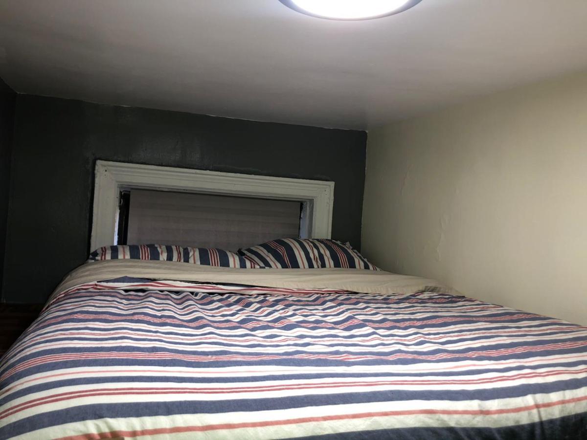 Private Room In A Shared Apartment 15 Minutes To Times Square! นิวยอร์ก ภายนอก รูปภาพ