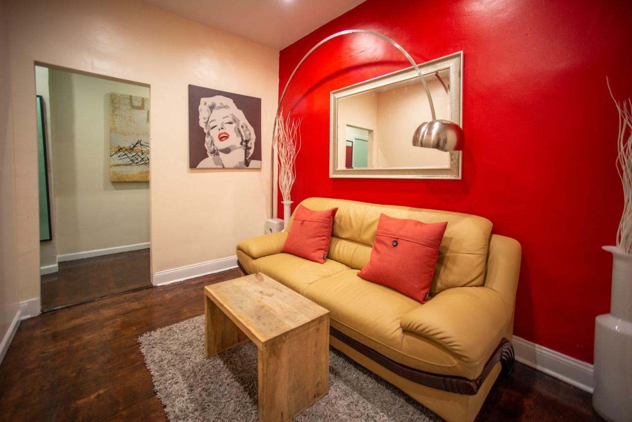 Private Room In A Shared Apartment 15 Minutes To Times Square! นิวยอร์ก ภายนอก รูปภาพ