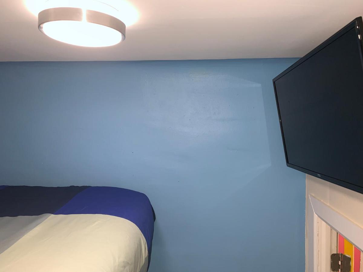 Private Room In A Shared Apartment 15 Minutes To Times Square! นิวยอร์ก ภายนอก รูปภาพ